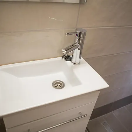 Appartement Kosmos Service Modern Spirit 1 *