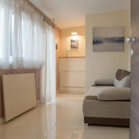 Kosmos Service Modern Spirit 1 * Thessaloníki